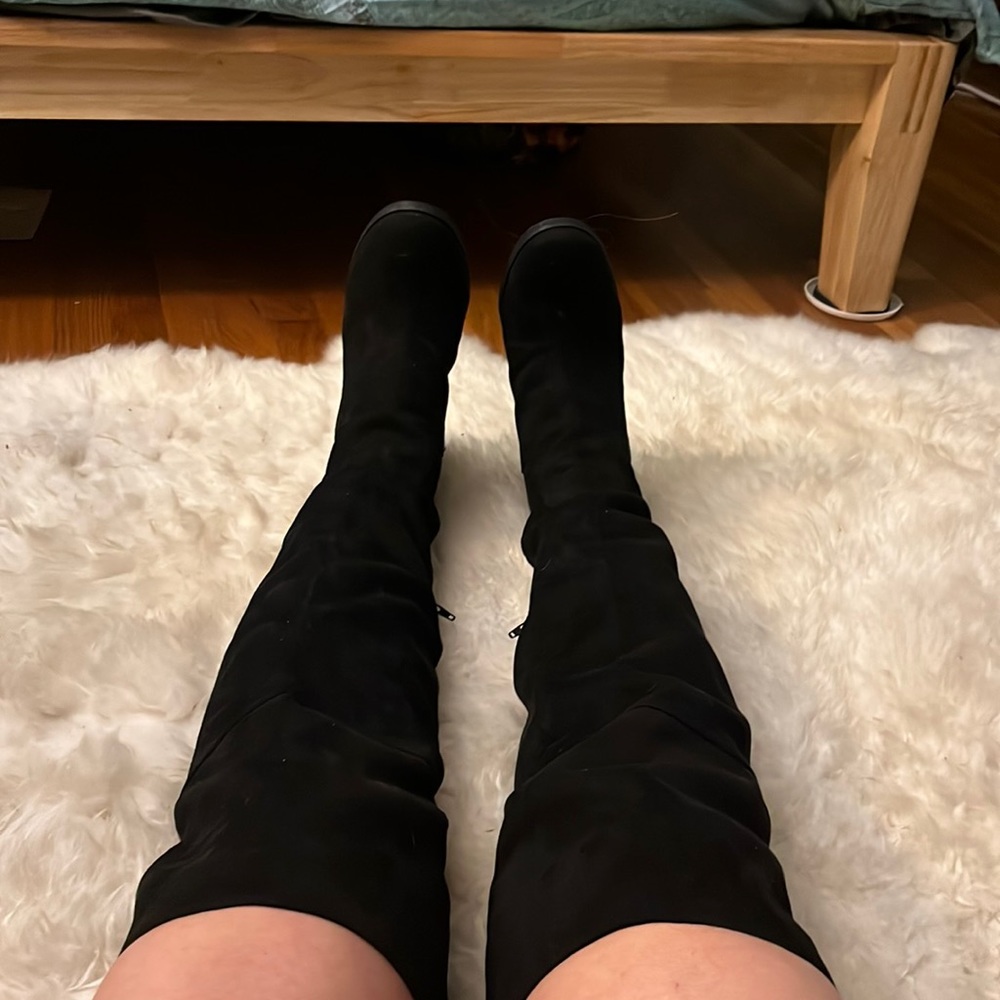 Gorgeous Brand New Thigh High Boots!